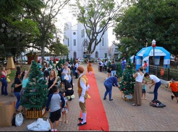 2º Caminho das Árvores marca abertura da programação de Natal de Cruz Alta