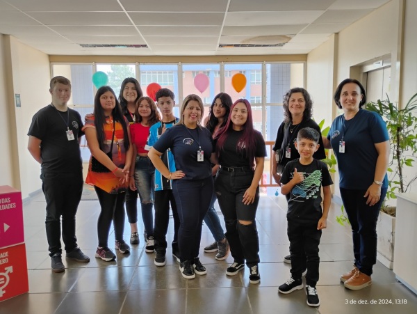 BELARMINO CÔRTES> Alunos participam de premiação em Porto Alegre