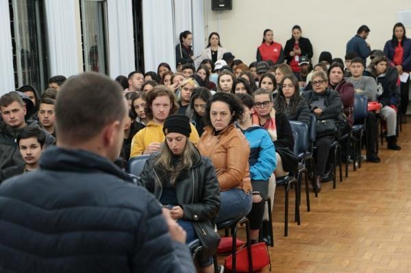 Universitário por um dia: Unicruz recebe visita de terceiranistas 
