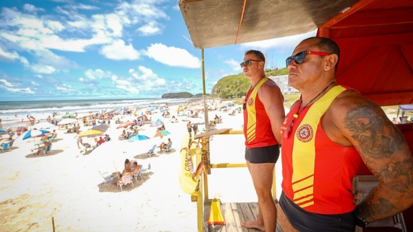 Operação Verão Total registra 225 salvamentos e 121,6 mil ações de prevenção