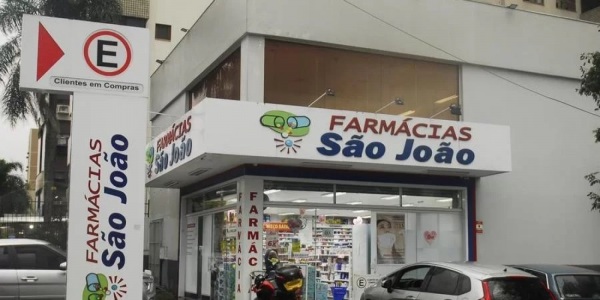 CHEIAS>Farmácias São João disponibiliza de graça medicamentos de uso contínuo 