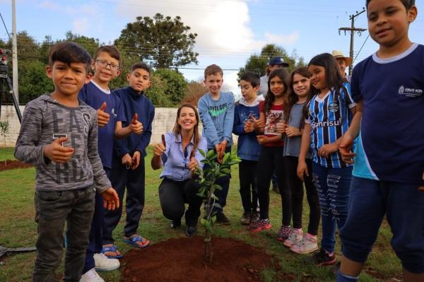 Projeto Cultivando Saberes busca estimular criação de áreas verdes nas escolas