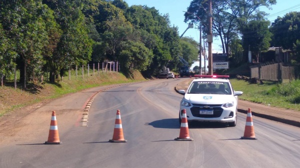 Manutenção Realizada na Rodovia Luciano Furian Melhora Sinalização e Segurança