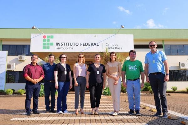 Comitiva liderada pela Prefeita Paula conhece o Campus do IFFar em Santa Rosa
