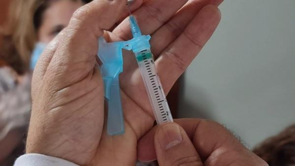 Vacinação contra gripe e covid retorna nesta segunda-feira em Cruz Alta