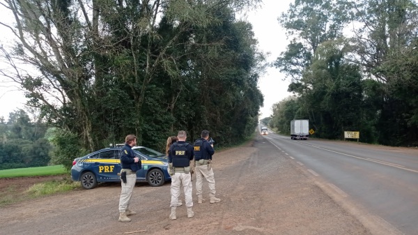 PRF realiza operação especial de controle de velocidade na região Noroeste