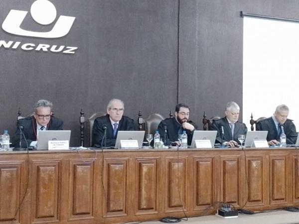 Semana do curso de direto da Unicruz teve julgamento real do TRT 4ª região