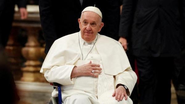 Papa Francisco, de 86 anos, é internado em Roma com infecção respiratória
