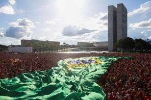 Lula toma posse e assume 3º mandato como presidente