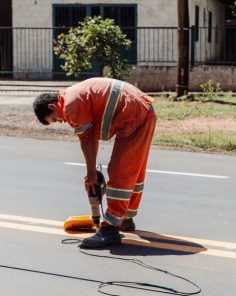 AVENIDA SANTA BÁRBARA> Recebe sinalização e pintura viária em parte da via 