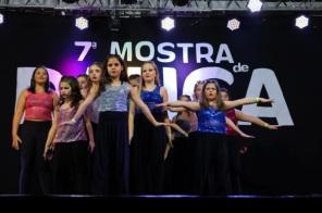 7ª Mostra de Dança encanta público com espetáculo no clube Arranca 