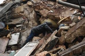 Terremoto de magnitude 7,8 mata mais de 1,6 mil na Turquia e Síria