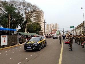 DESFILE> Cruz-altenses prestigiaram o 7 de Setembro na manhã do feriado