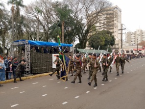 DESFILE> Cruz-altenses prestigiaram o 7 de Setembro na manhã do feriado