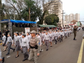 DESFILE> Cruz-altenses prestigiaram o 7 de Setembro na manhã do feriado