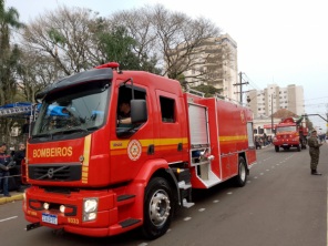 DESFILE> Cruz-altenses prestigiaram o 7 de Setembro na manhã do feriado