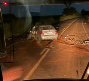 TRÂNSITO> Três pessoas morrem após colisão entre veículos em Santo Augusto