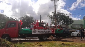 COM CHEGADA DO PAPAI NOEL> Festa de Natal do CRAS Mãe agita a criançada