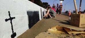 Pintura das muretas do viaduto da Lomba é finalizada 