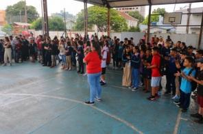 Escolas recepcionam alunos no 1º dia de aulas da rede municipal de ensino
