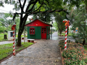 NATAL 2024> Pejuçara começa a decoração da Praça Central 