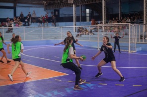 JOGOS ESCOLARES MUNICIPAIS>  Quinta -feira a disputa foi no Handebol