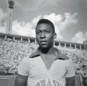 Morre aos 82 anos o Rei do Futebol, Edson Arantes do Nascimento: PELÉ